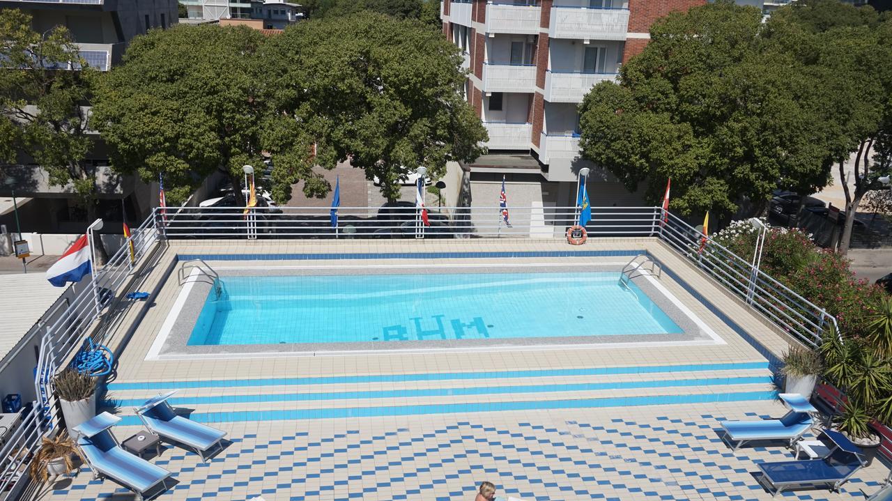 Hotel Blue Marine Lignano Sabbiadoro Exteriör bild